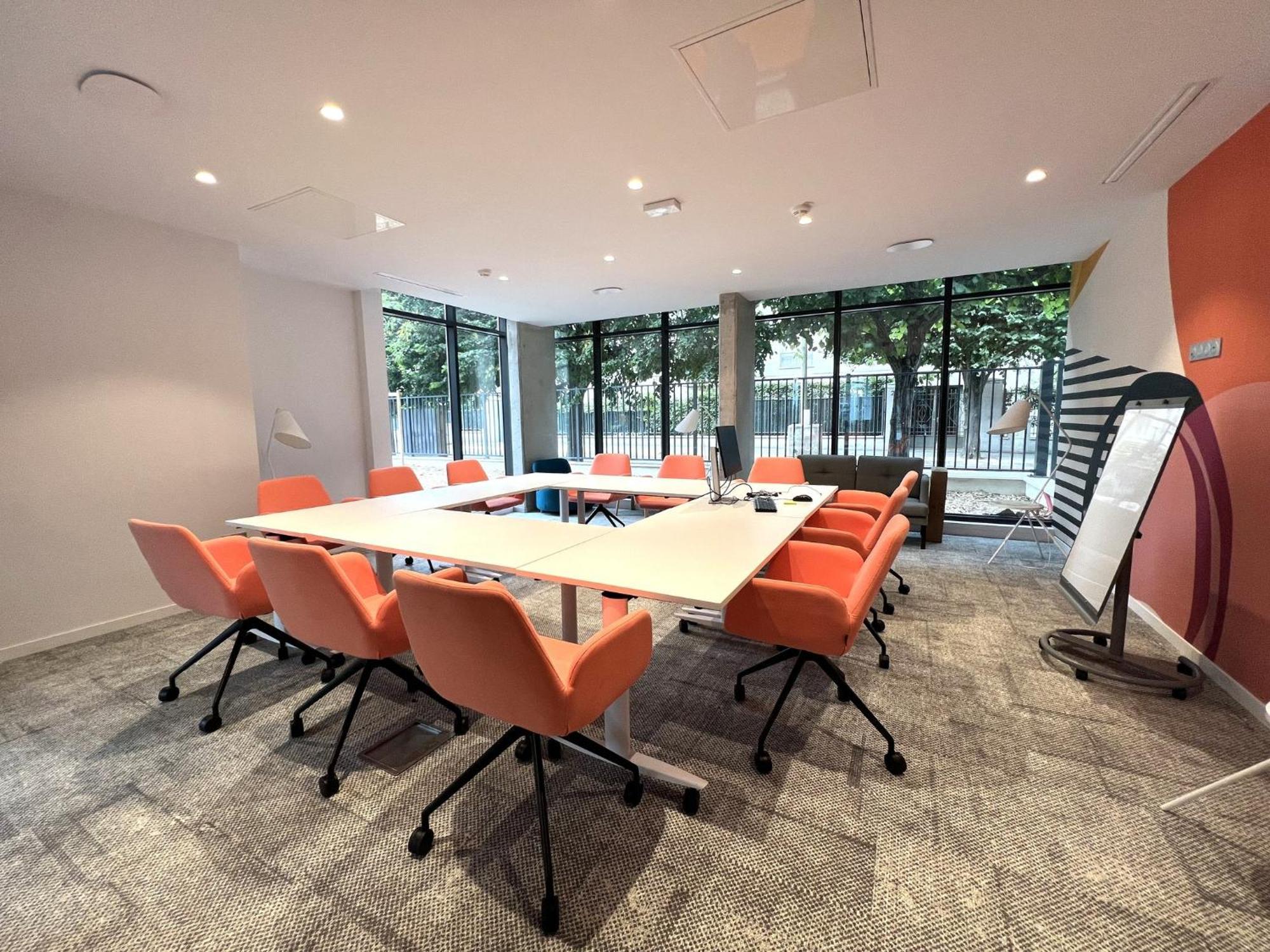 Holiday Inn Express Paris - Poissy By Ihg Exterior foto